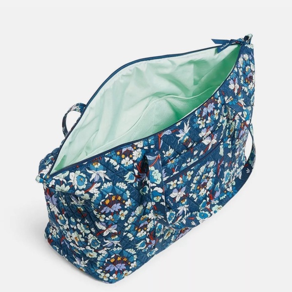 Vera Bradley Deluxe Travel Tote with Trolley Sleeve Floral Bursts Duffel… - Picture 4 of 8